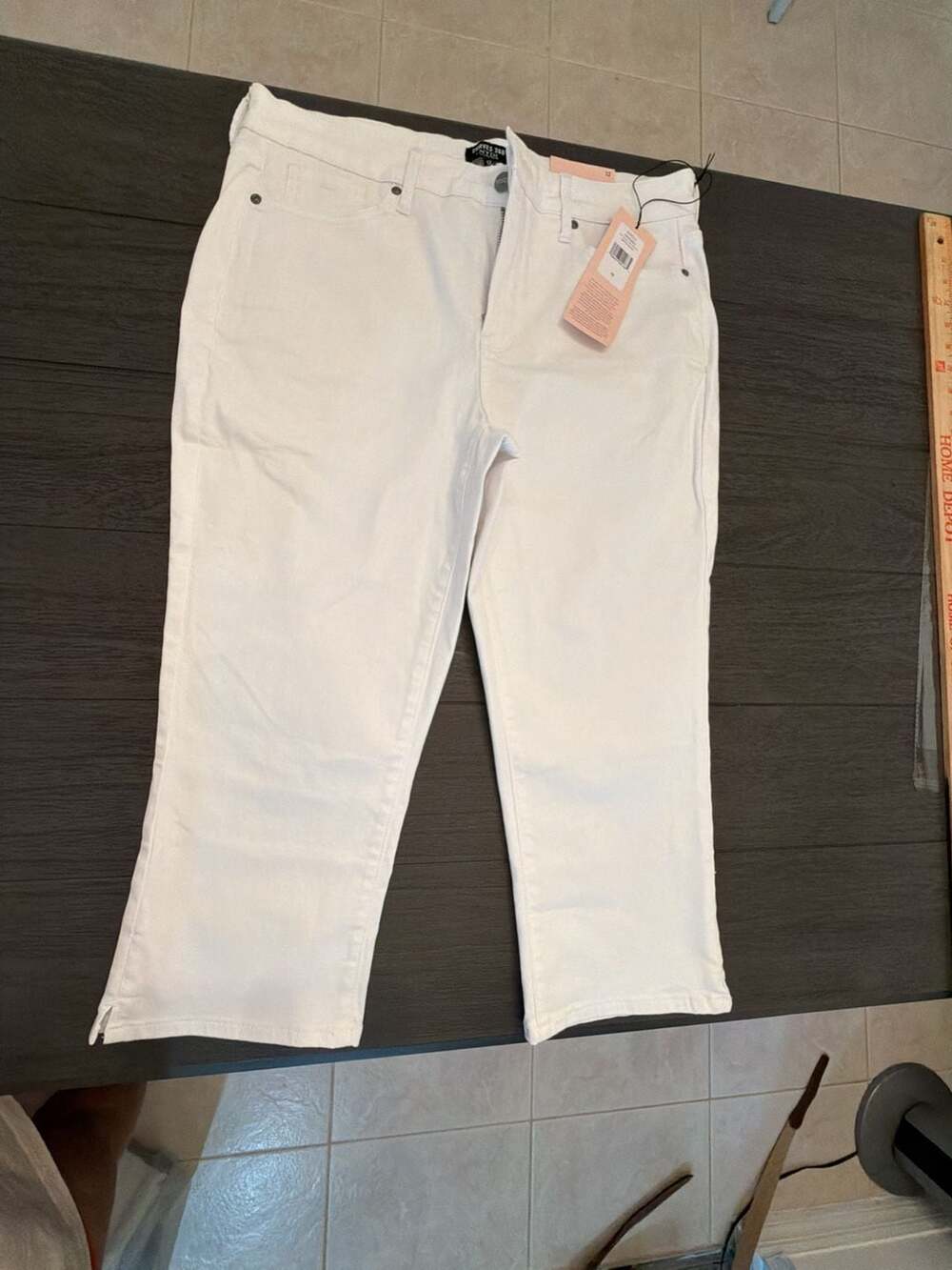#20 NYDJ Curves 360 Slim Straight Crop Jeans in Optic White with Side Slits